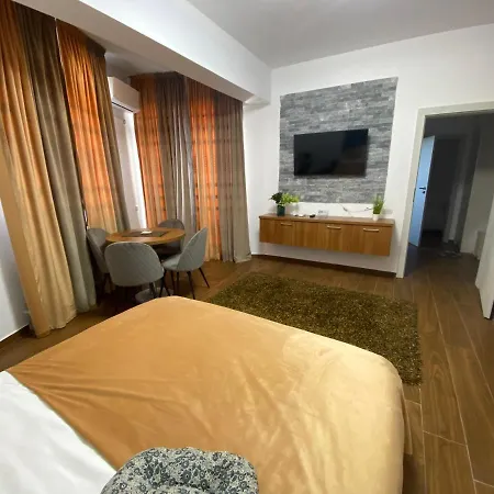 Viky * Mamaia