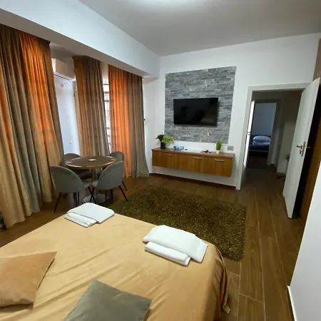 Apartment Viky *