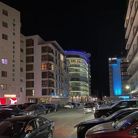 Viky * Mamaia