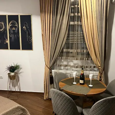 Viky Apartment